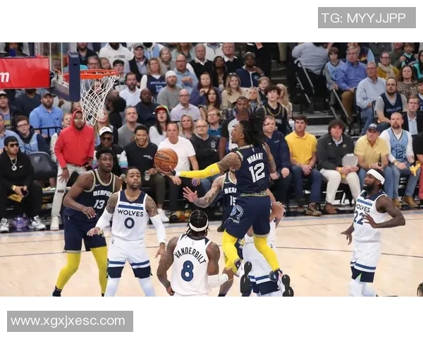 足球球星失业后的转型之路如何走 重新规划人生与事业的选择与挑战